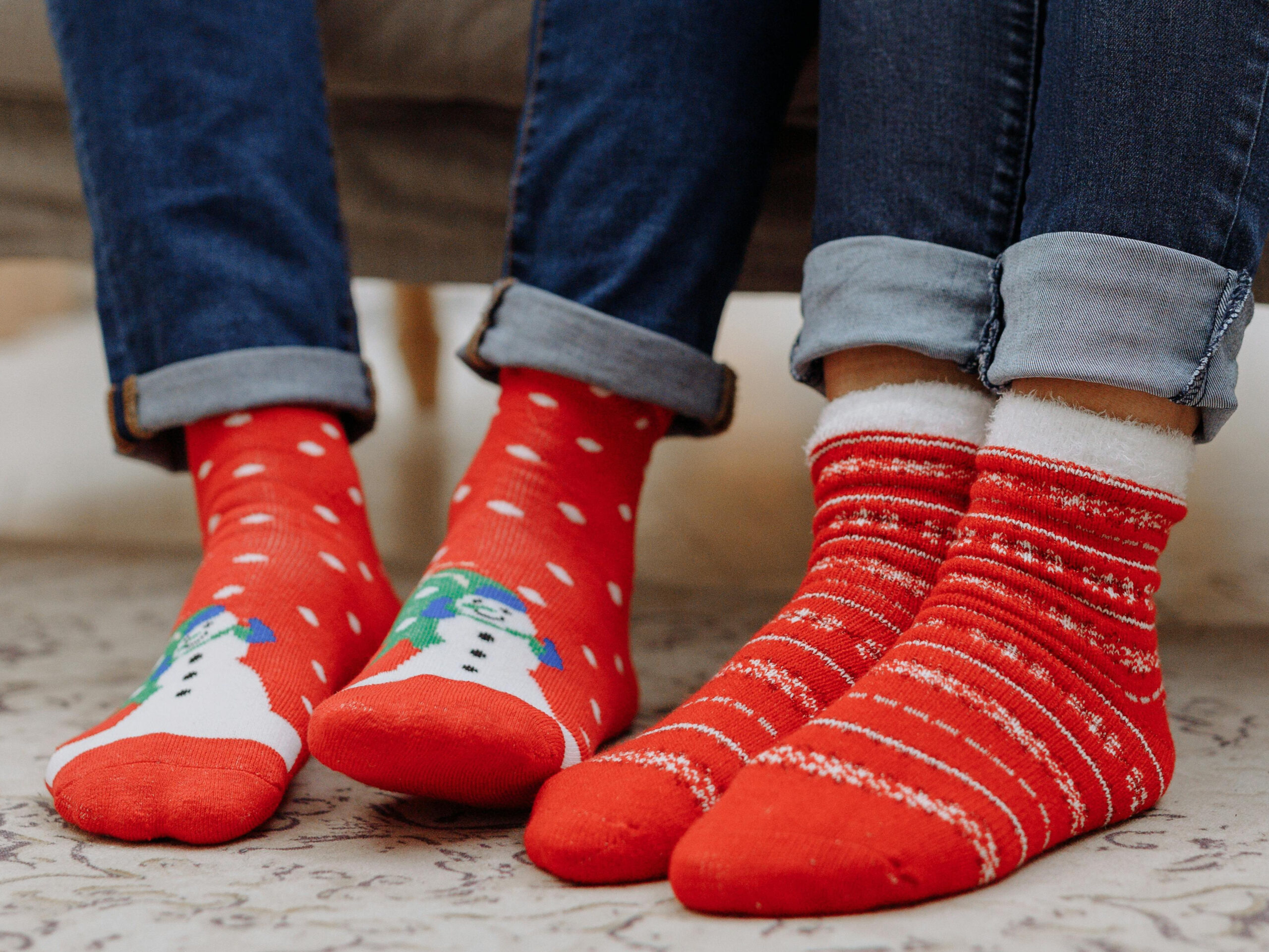 No momento, você está visualizando Do Couro ao Algodão: A Fascinante Evolução das Meias