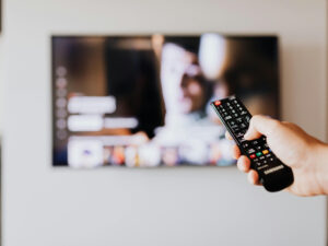 Leia mais sobre o artigo Duelo de Smart TV 32″: LG x Samsung