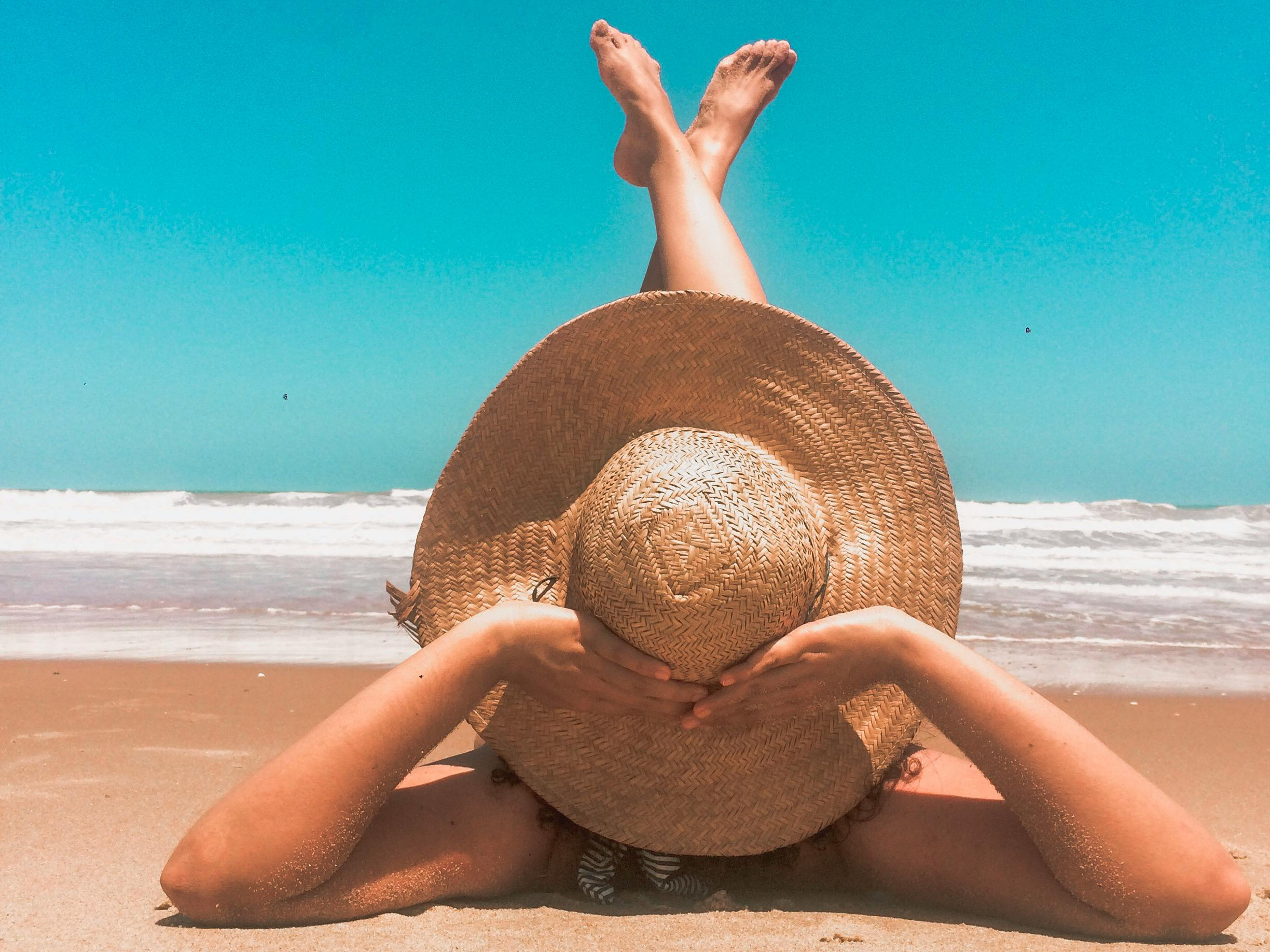 Leia mais sobre o artigo Protetor Solar com cor vs. sem cor: Qual o melhor para sua Pele?